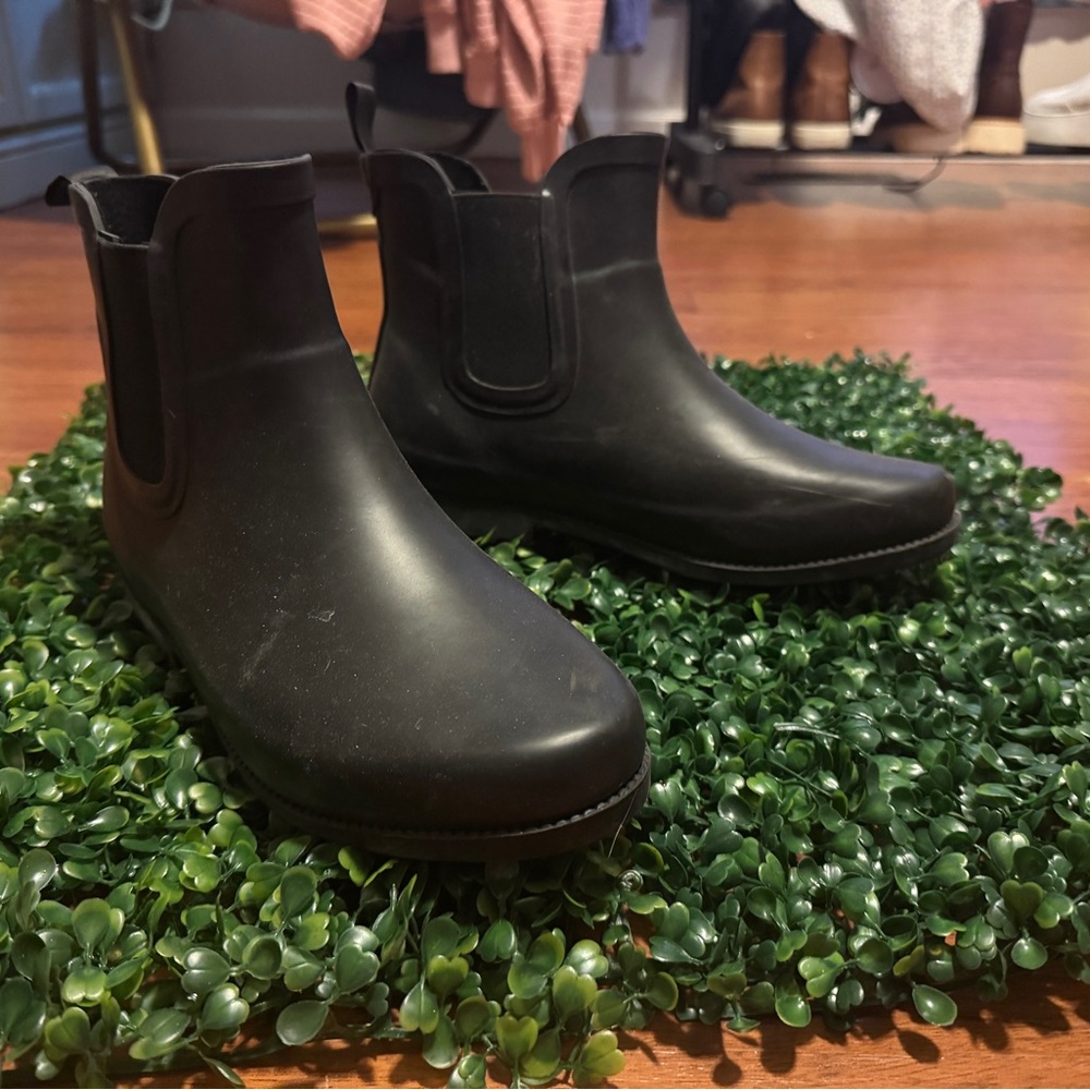 Black Ankle Rain Boots